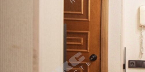 2-комн квартира улица Летчика Пилютова, 23