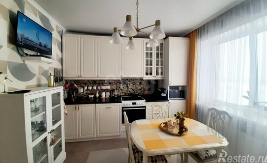 Продажа 2-комн квартиры на вторичном рынке Кириши г, Волховская наб,  д. 40