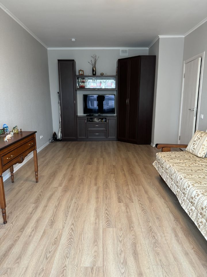 Продажа 1-комн квартиры на вторичном рынке улица Михайлова, 30Ак1