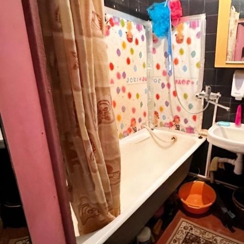 Комната Парашютная улица, 12