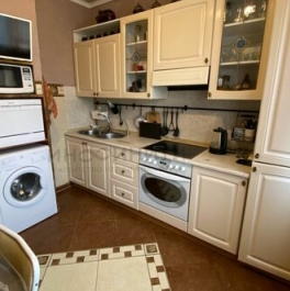 Продажа 4-комн квартиры на вторичном рынке ул Южнобутовская,  д. 121