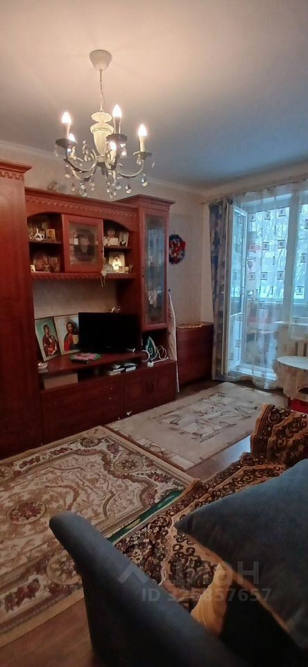 Продажа 1-комн квартиры на вторичном рынке Коммунар г., улица Гатчинская, 8