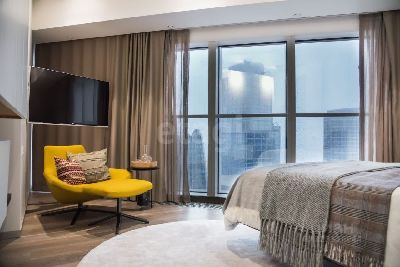 Продажа 3-комн квартиры на вторичном рынке 1-й Красногвардейский проезд, 15