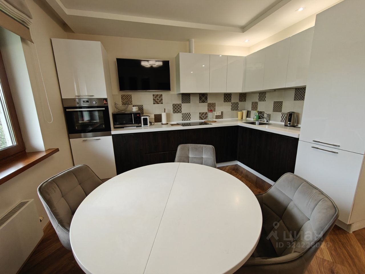 Продажа 2-комн квартиры на вторичном рынке Абрамцевская улица, 7