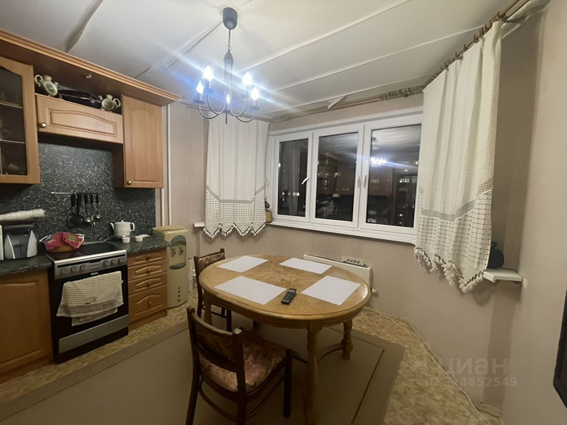 Продажа 3-комн квартиры на вторичном рынке Белореченская улица, 34К2
