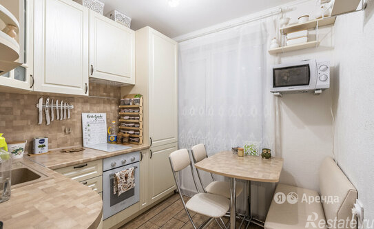 Аренда 2-комн квартиры на вторичном рынке Лосевская улица,  д. 6