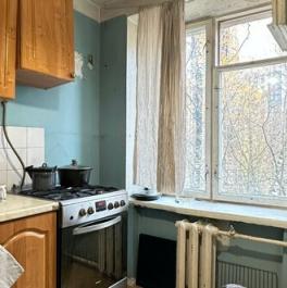 Продажа 2-комн квартиры на вторичном рынке Живописная улица,  д. 4 к4