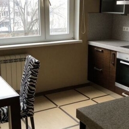 Аренда 1-комн квартиры на вторичном рынке пр-кт Будённого,  д. 15/2