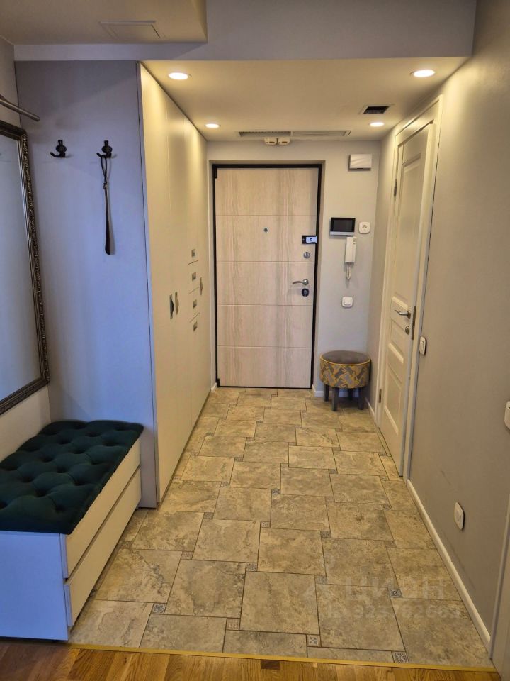 Продажа 2-комн квартиры на вторичном рынке улица Шкапина, 9-11