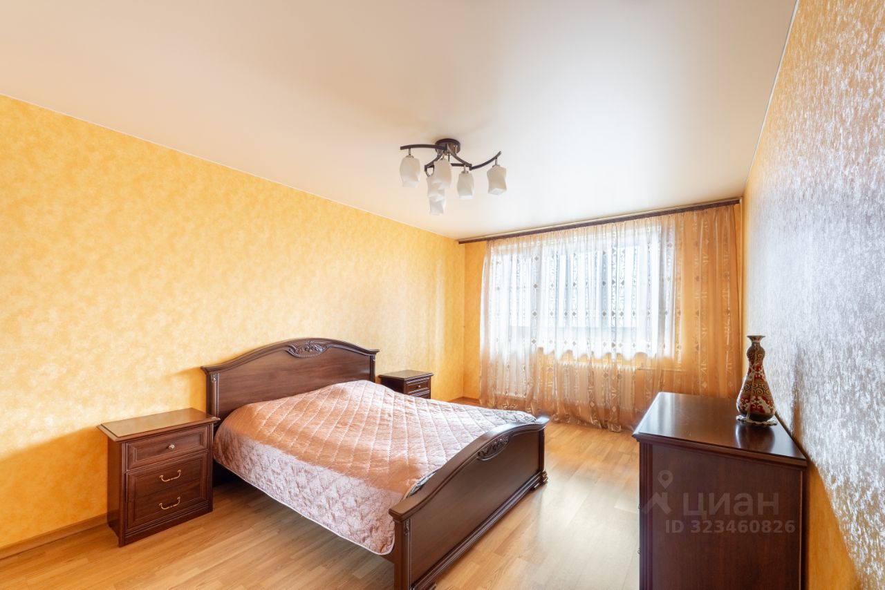 Продажа 3-комн квартиры на вторичном рынке Варшавское шоссе, 154К2