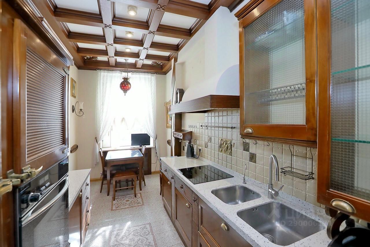 Аренда 3-комн квартиры на вторичном рынке улица Спиридоновка, 15