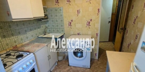 3-комн квартира Приморское шоссе,  д. 320