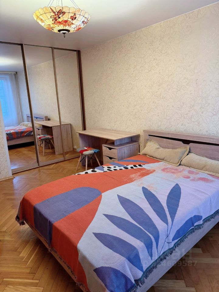 Аренда 1-комн квартиры на вторичном рынке Новоалексеевская улица, 4К1