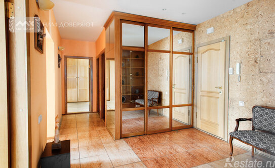 Продажа 3-комн квартиры на вторичном рынке ул Манчестерская,  д. 4