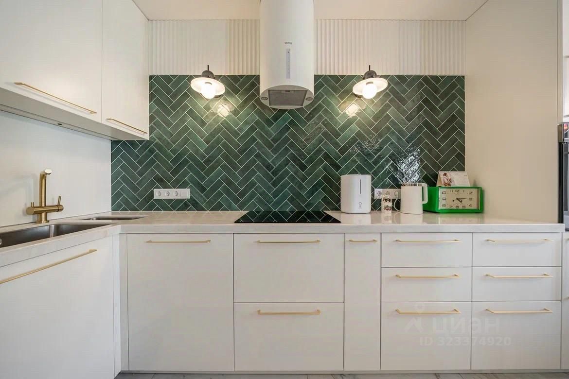 Аренда 4-комн квартиры на вторичном рынке Московский проспект, 71к2