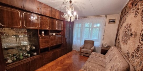 3-комн квартира Пушкин г, Ахматовская ул,  д. 25
