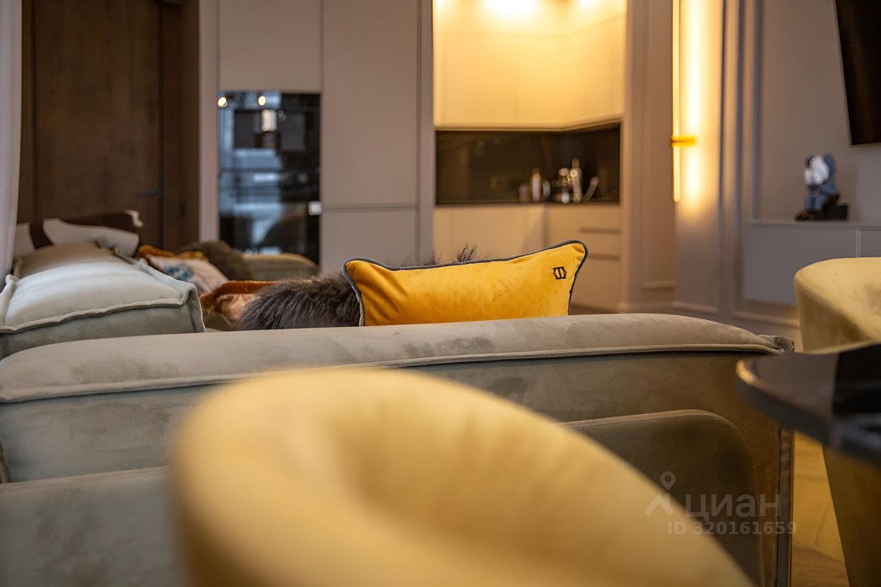 Продажа 3-комн квартиры на вторичном рынке Белоостровская улица, 7