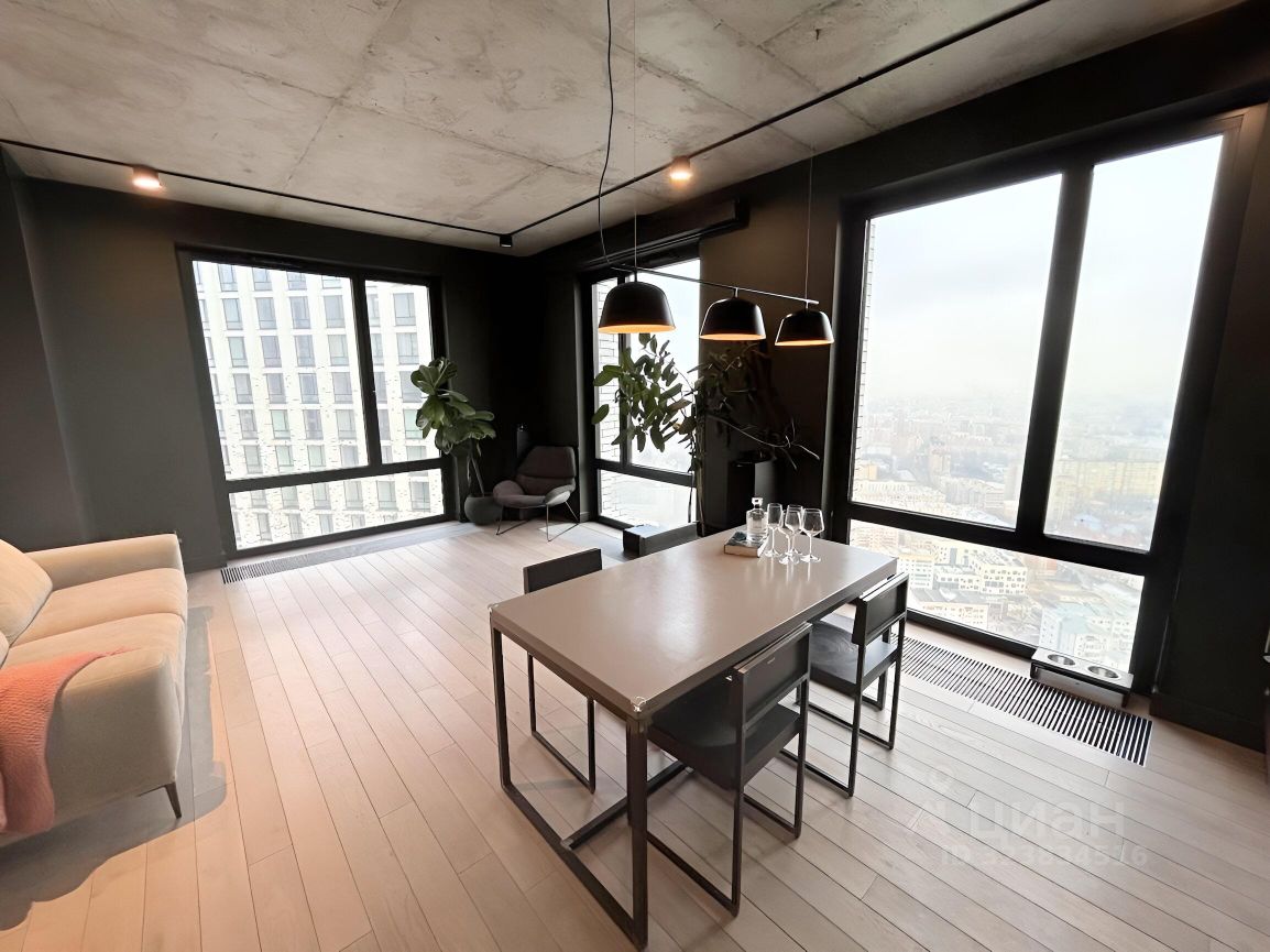 Продажа 3-комн квартиры на вторичном рынке Ходынская улица, 2