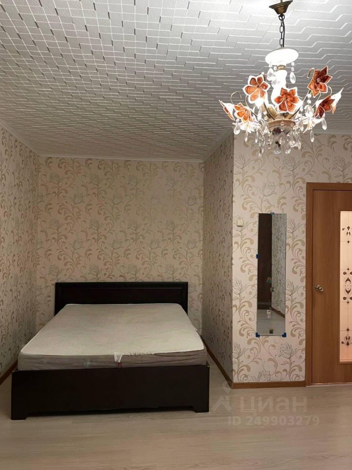 Аренда 1-комн квартиры на вторичном рынке улица Академика Челомея, 10