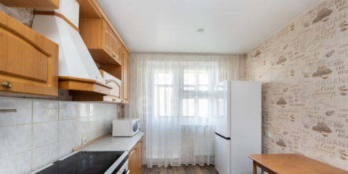 2-комн квартира улица Адмирала Лазарева,  д. 34
