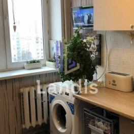 Продажа 2-комн квартиры на вторичном рынке Нахимовский пр-кт,  д. 11,  к. 1
