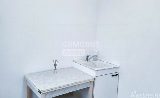 Продажа 3-комн квартиры на вторичном рынке Туристская улица,  д. 22 к1