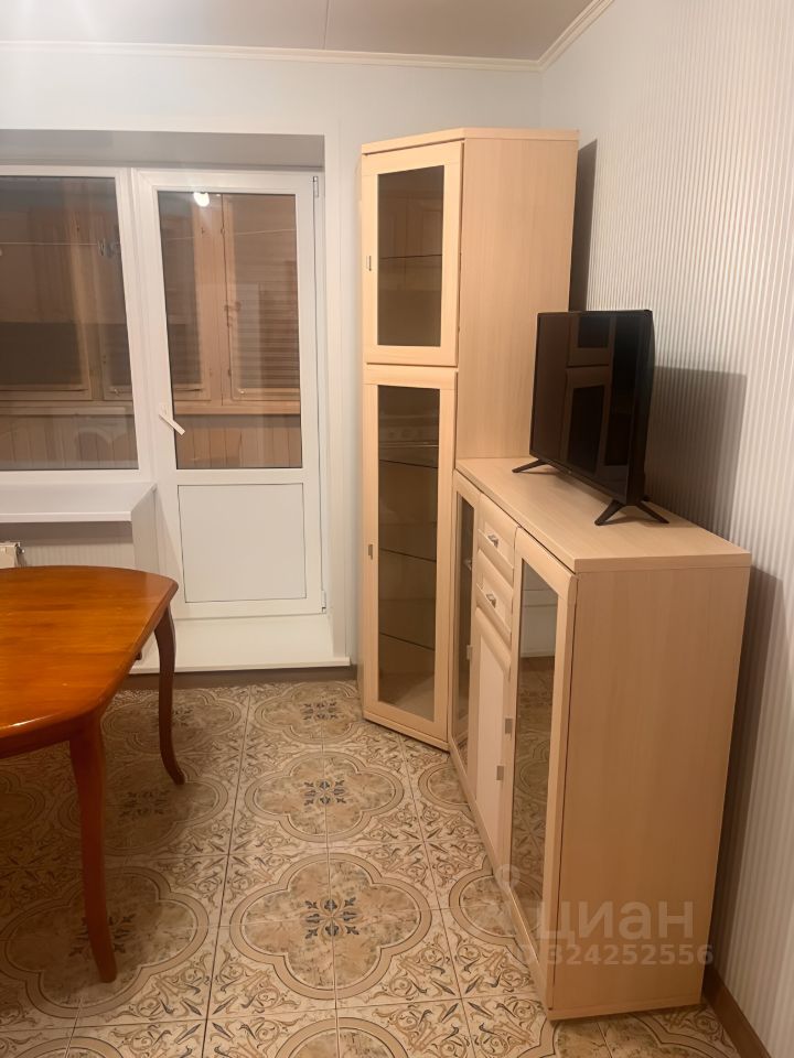 Аренда 2-комн квартиры на вторичном рынке Нахабино пгт, улица Красноармейская, 44к1