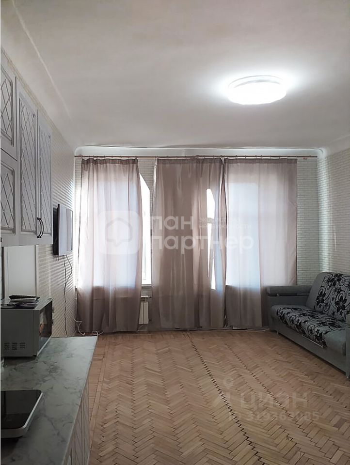 Продажа 6-комн квартиры на вторичном рынке Можайская улица, 42