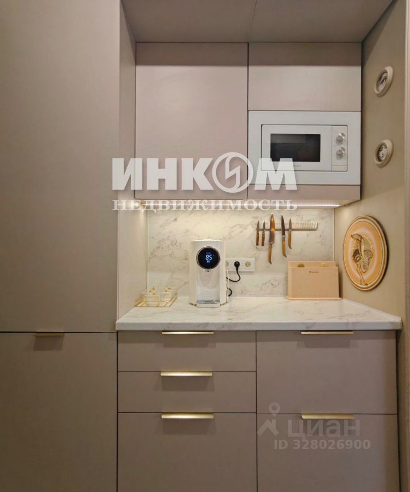 Продажа 1-комн квартиры на вторичном рынке проспект Куприна, 32к1
