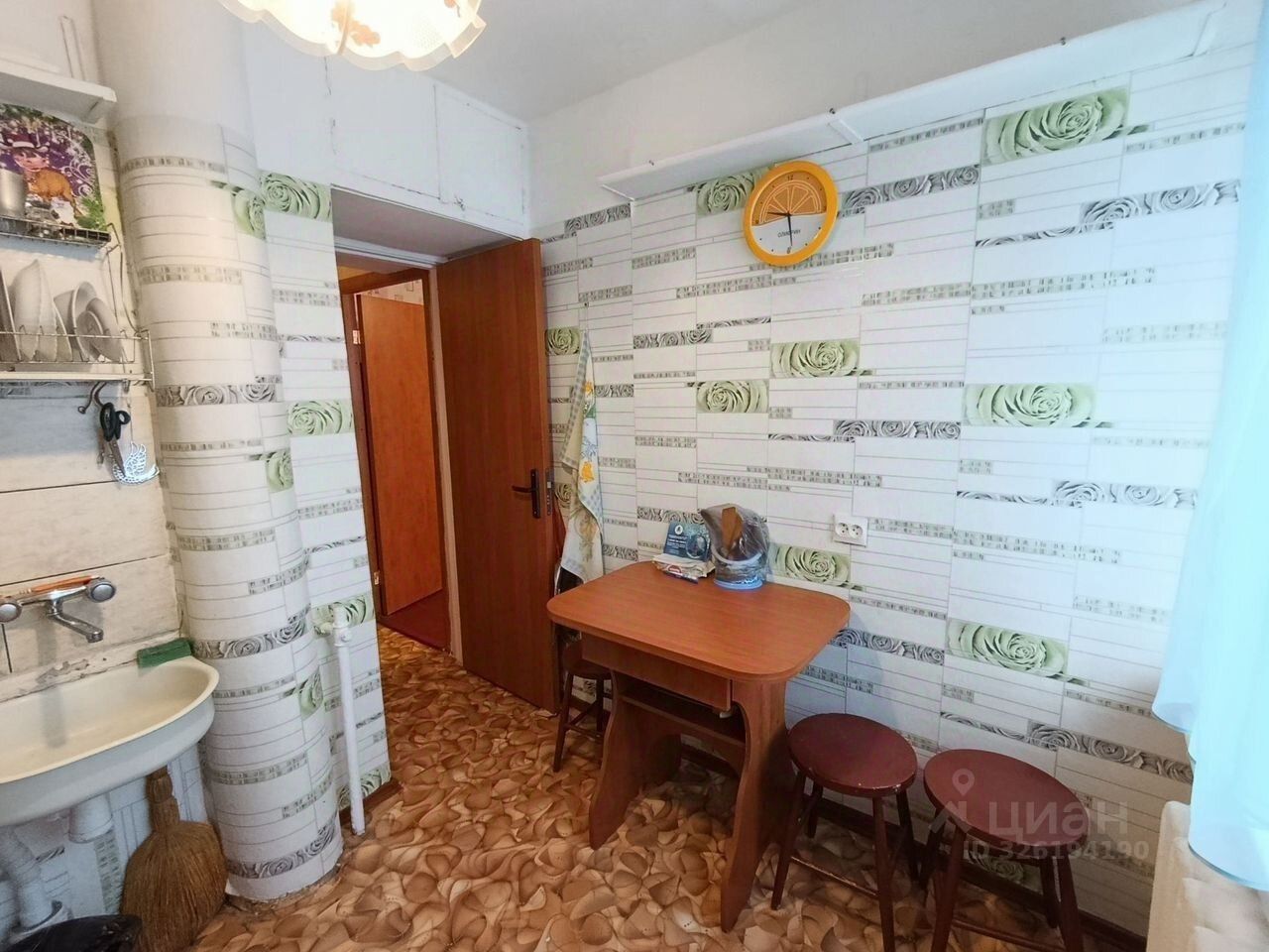 Продажа 1-комн квартиры на вторичном рынке пос. Мга, улица Дзержинского, 2