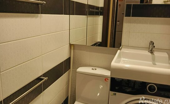 Продажа 3-комн квартиры на вторичном рынке Энергетиков пр-кт,  д. 32 к2