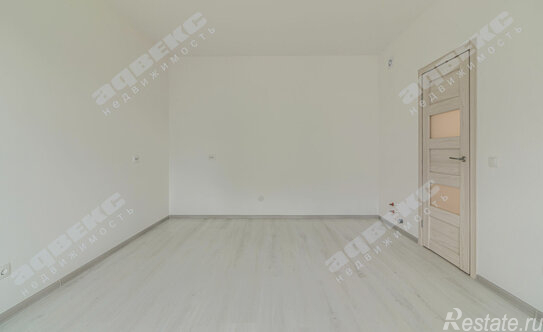 Продажа 2-комн квартиры на вторичном рынке Струве ул,  д. 18