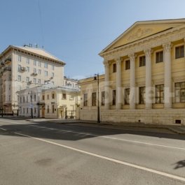 Продажа 3-комн квартиры на вторичном рынке Кропоткинский пер,  д. 14