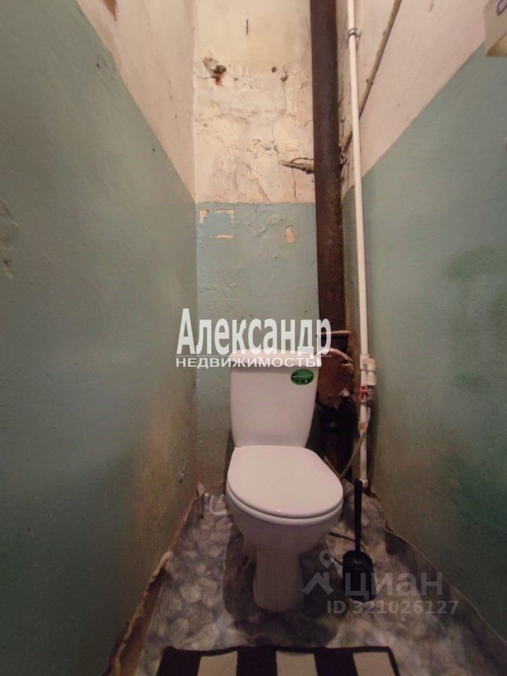 Продажа комнаты Саперный переулок, 16/36