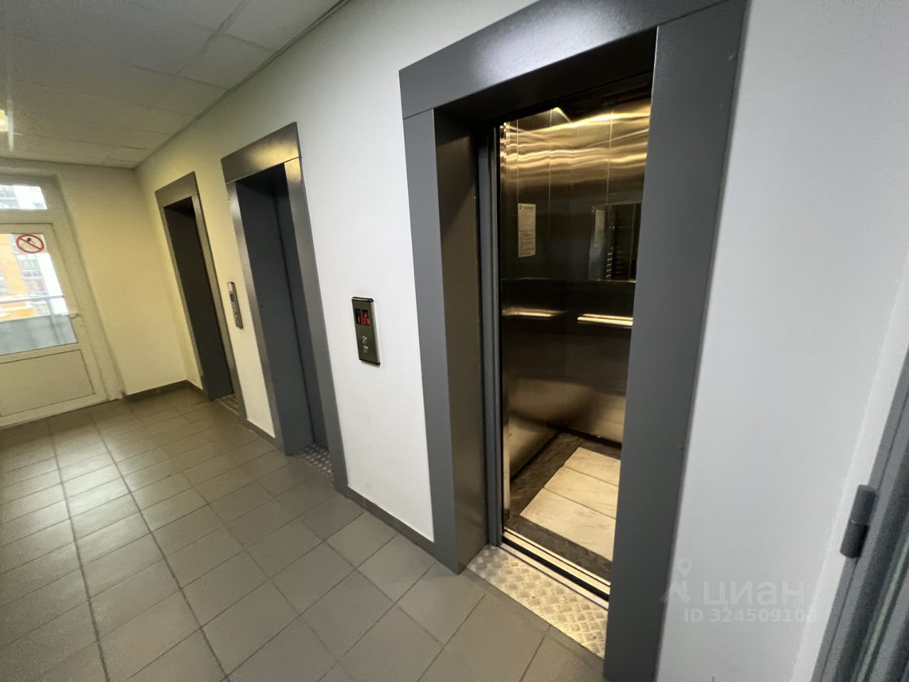 Аренда 2-комн квартиры на вторичном рынке Мурино, площадь Привокзальная, 3к4