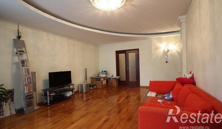 Аренда 4-комн квартиры на вторичном рынке Гаврская ул,  д. 15