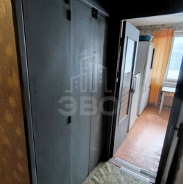 Продажа 2-комн квартиры на вторичном рынке Долгоозёрная улица,  д. 7