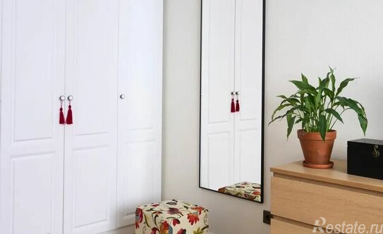 Продажа 3-комн квартиры на вторичном рынке Мебельная улица,  д. 35 к2