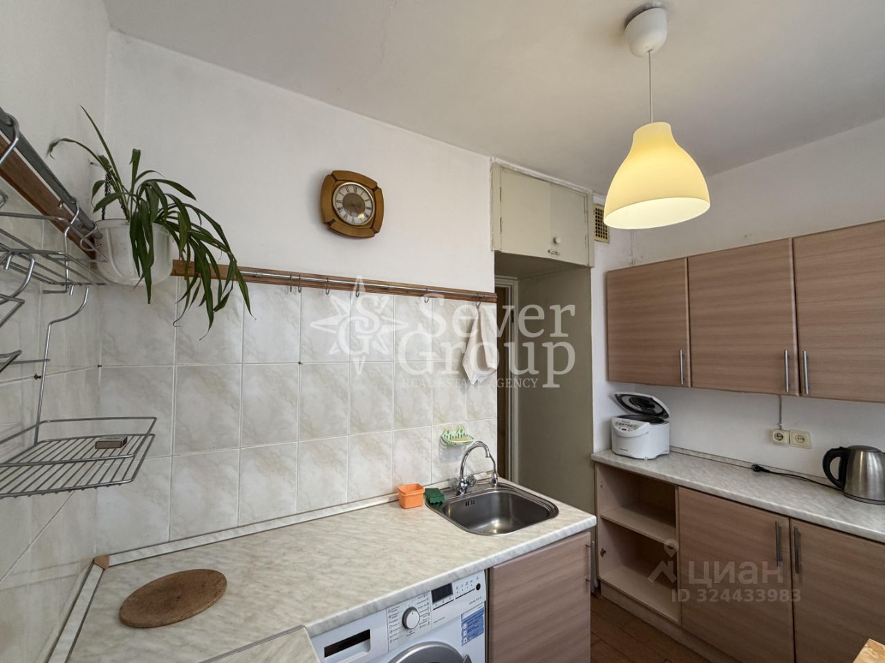 Продажа 5-комн квартиры на вторичном рынке улица Стойкости, 27