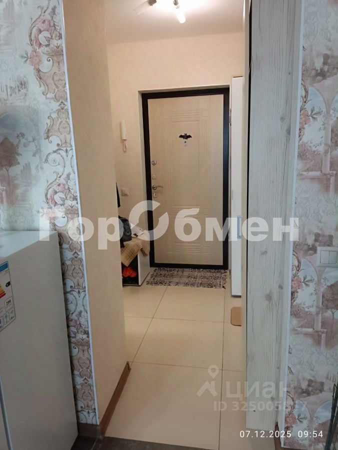Продажа студии Южный мкр, улица Курыжова, 32