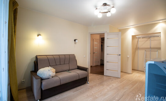 Аренда 1-комн квартиры на вторичном рынке Софийская улица,  д. 25