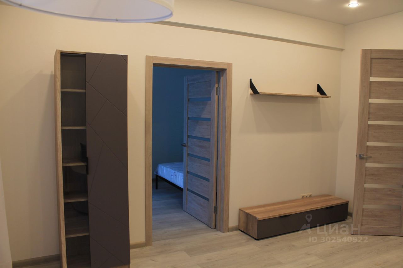 Аренда 3-комн квартиры на вторичном рынке улица Маршала Тимошенко, 10