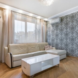 Продажа 3-комн квартиры на вторичном рынке Вражский 1-й пер,  д. 4