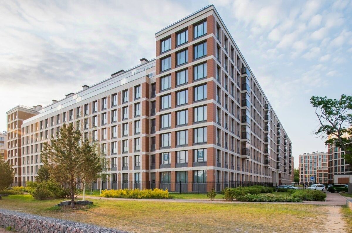 Продажа 4-комн квартиры на вторичном рынке Петровский проспект, 24к2