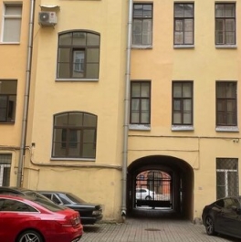 Продажа 4-комн квартиры на вторичном рынке улица Чехова,  д. 11-13