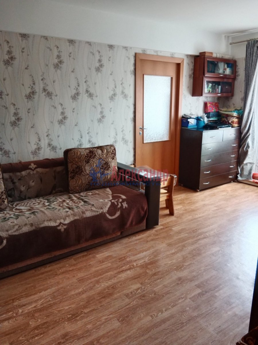 Продажа 2-комн квартиры на вторичном рынке Гранитная ул. ,  д. 48