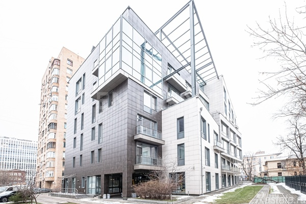 Продажа 4-комн квартиры на вторичном рынке 1-й Тружеников пер,  д. 17А