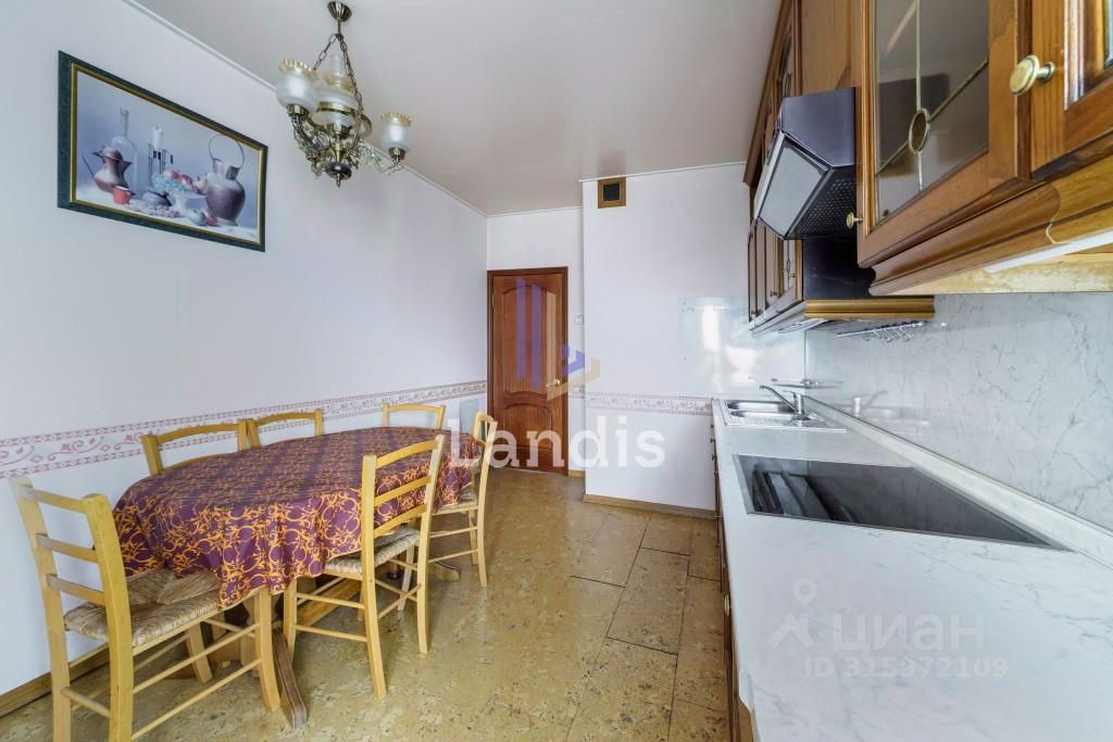 Продажа 3-комн квартиры на вторичном рынке Волгоградский проспект, 70