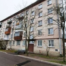 Продажа 1-комн квартиры на вторичном рынке Петергоф г, Ропшинское ш,  д. 3