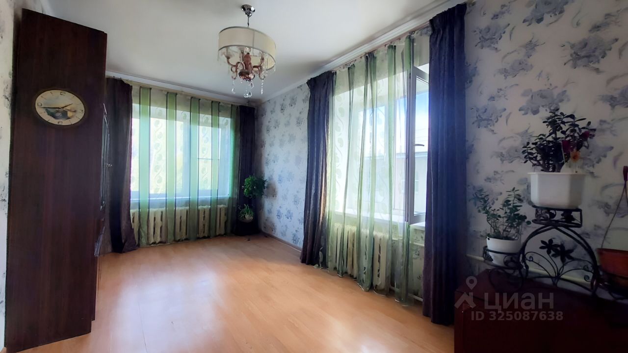 Продажа 1-комн квартиры на вторичном рынке Калининец пгт, 10